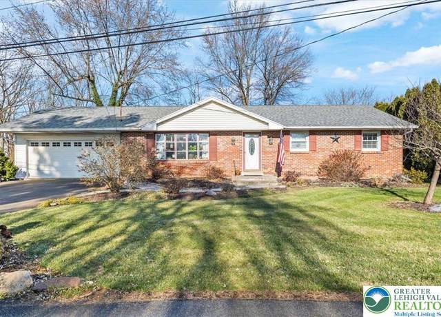 Property at 5400 Halbea St, East Allen Twp, PA 18017, 3 beds, 1.5 baths