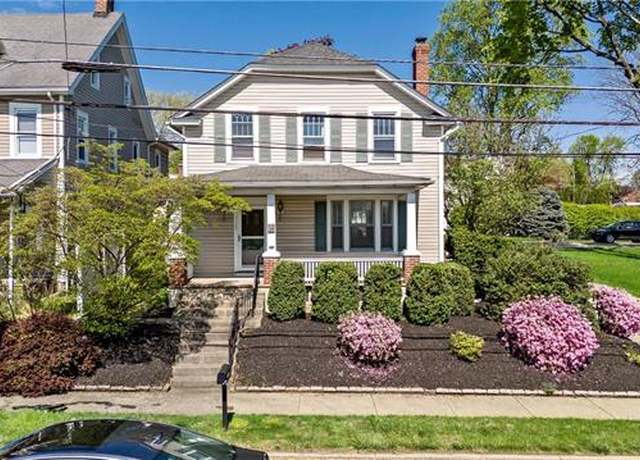 Property at 3155 Easton Ave, Bethlehem City, PA 18017-4209, 3 beds, 2 baths