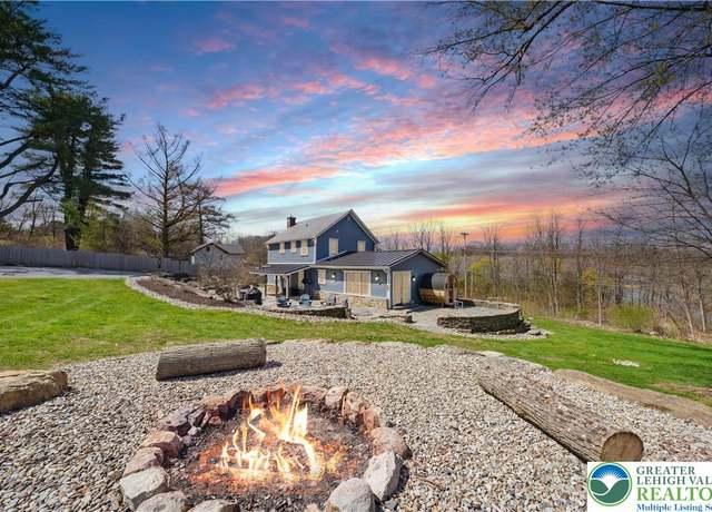 Property at 3224 Middle Easton Belmont Pike, Hamilton Twp, PA 18360, 3 beds, 1.5 baths