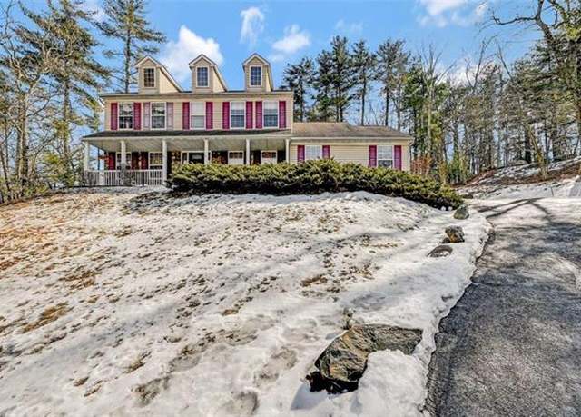 Property at 4205 Blue Mountain Xing, Stroud Twp, PA 18301-9335, 4 beds, 2.5 baths
