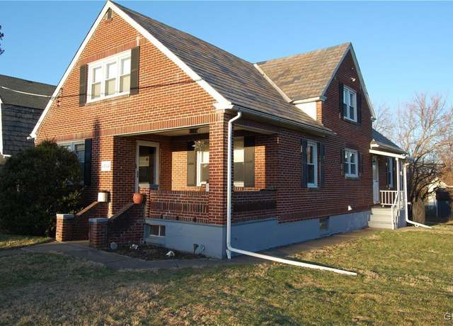 Property at 1714 8th St, Bethlehem Twp, PA 18020, 5 beds, 2 baths