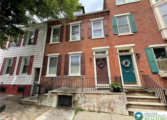 Property at 433 W Walnut St, Allentown City, PA 18102, 3 beds, 1.5 baths