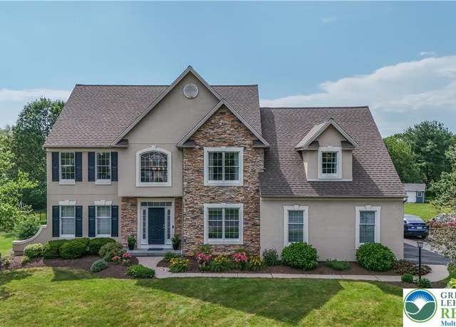 Property at 4992 Farmview Dr, North Whitehall Twp, PA 18078, 4 beds, 2.5 baths
