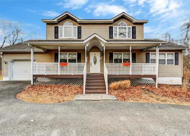Property at 1531 Slope Rd, Middle Smithfield Twp, PA 18302, 3 beds, 3 baths