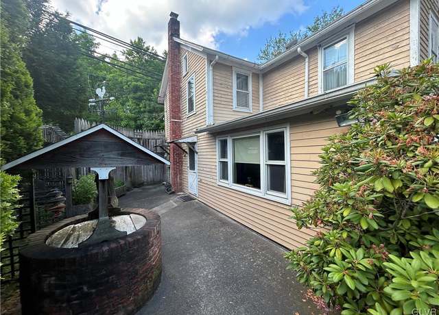 Property at 6236 Neola Rd, Stroudsburg, PA 18360, 4 beds, 1 bath