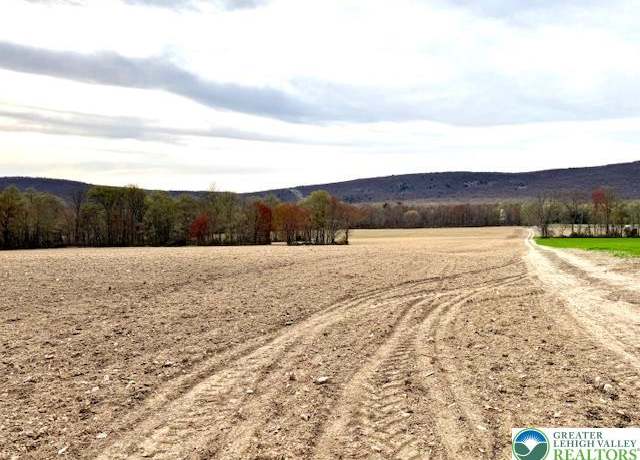 Property at 9170 N Loop Rd, Washington Twp, PA 18080