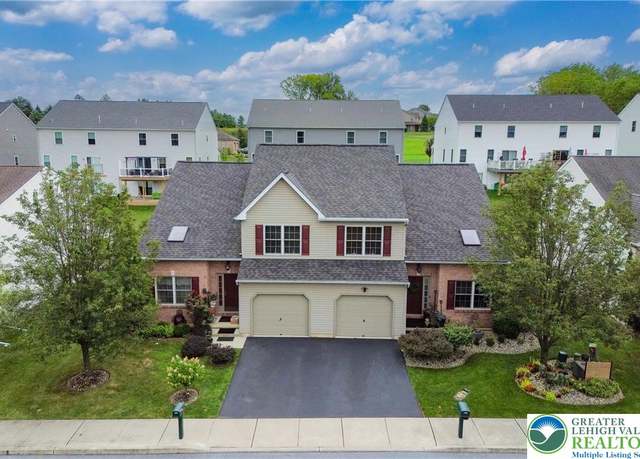 Property at 640 Walker Dr, Northampton Boro, PA 18067, 3 beds, 2.5 baths