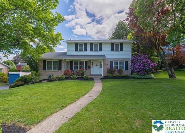 Property at 1131 28th St, South Whitehall Twp, PA 18104, 5 beds, 2.5 baths