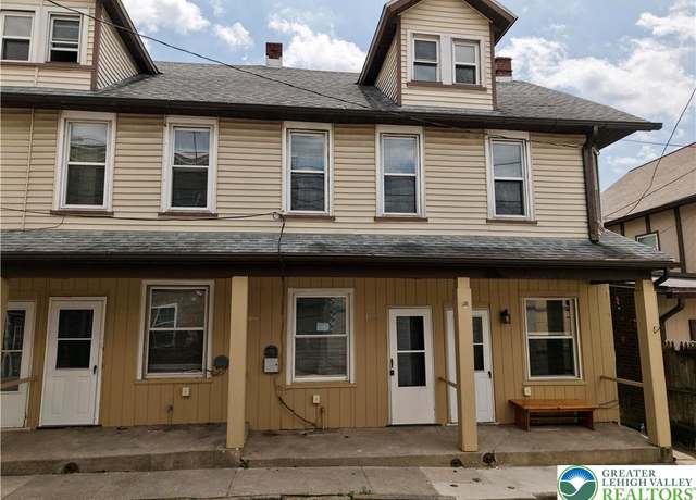 Property at 113 W Frankford St, Bethlehem City, PA 18018, 3 beds, 1 bath