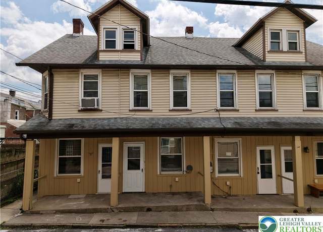 Property at 111 W Frankford St, Bethlehem City, PA 18018, 3 beds, 1 bath