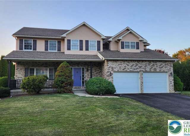 Property at 2755 Destiny Ln, Forks Twp, PA 18040, 4 beds, 2.5 baths