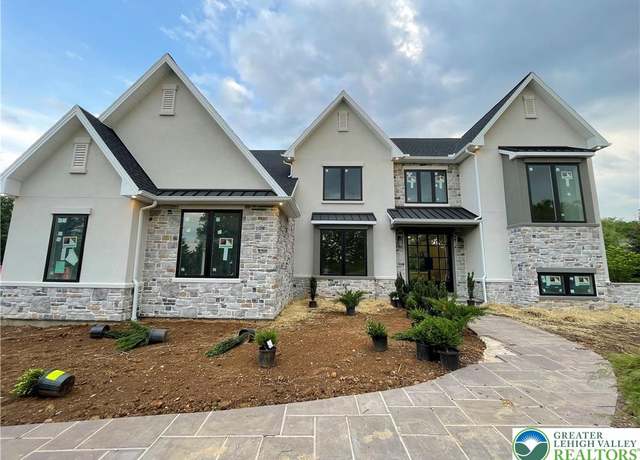 Property at 3373 Rising Sun Ct, Upper Nazareth Twp, PA 18064, 4 beds, 4.5 baths
