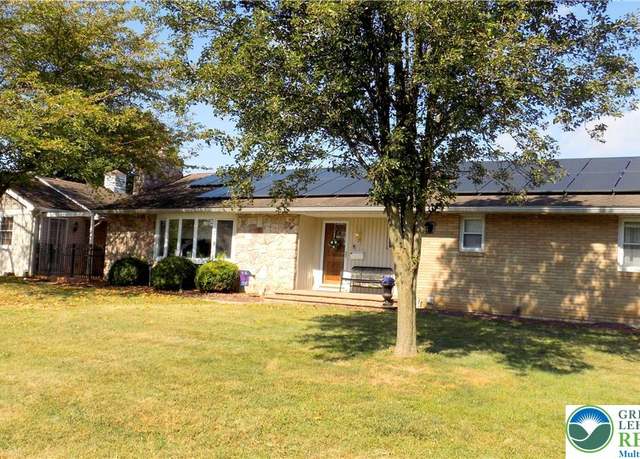 Property at 1 E Pine St, Salisbury Twp, PA 18049, 5 beds, 4 baths