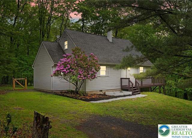 Property at 1221 Alder Rd, Middle Smithfield Twp, PA 18302, 3 beds, 2 baths