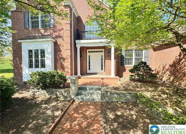Property at 4620 Graystone Dr, Lower Nazareth Twp, PA 18064, 4 beds, 3.5 baths