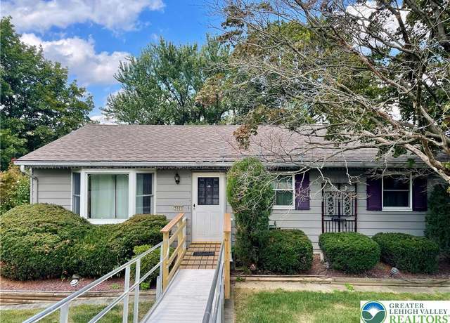 Property at 3005 Agnes St, Easton, PA 18045, 3 beds, 1.5 baths