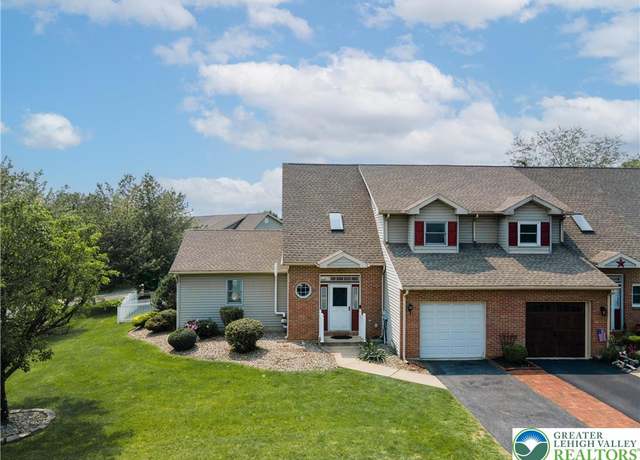 Property at 1411 Howard Ln, Palmer Twp, PA 18045, 2 beds, 2.5 baths