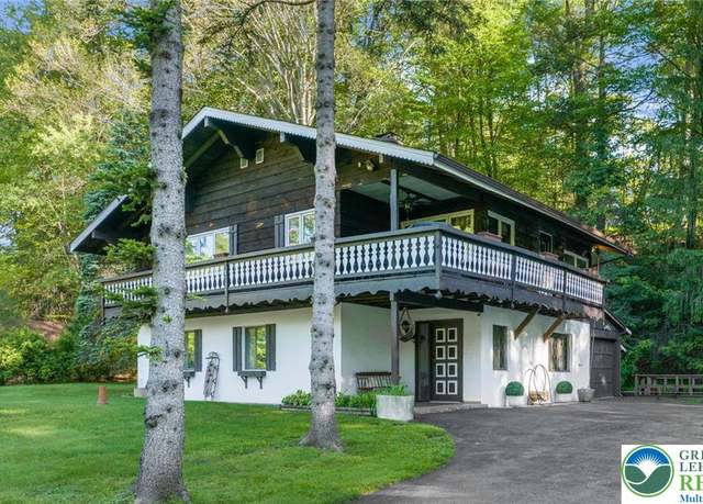 Property at 160 Camelback Rd, Pocono Twp, PA 18372, 3 beds, 2 baths