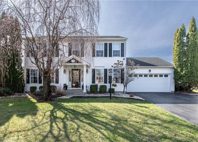 Property at 4016 Maria Ln, Hanover Twp, PA 18017, 4 beds, 3 baths