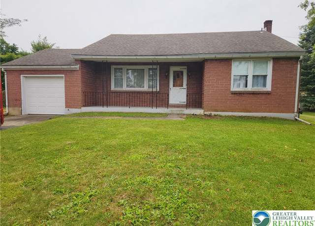 Property at 3344 Allen St, Palmer Twp, PA 18045, 3 beds, 1 bath