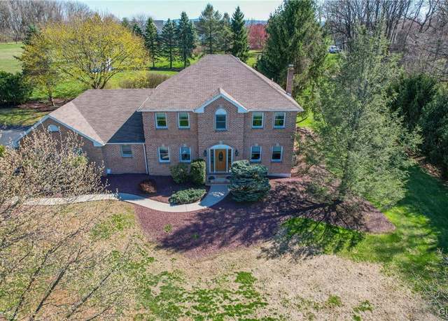 Property at 446 Schoeneck Ave, Bushkill Twp, PA 18064, 4 beds, 3.5 baths