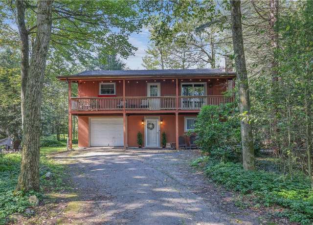 Property at 605 Quail Ln, Coolbaugh Twp, PA 18466, 3 beds, 1.5 baths