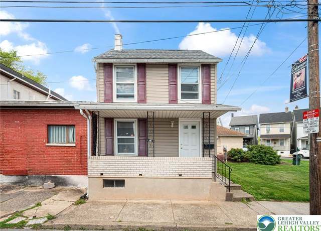 Property at 115 2nd St, Catasauqua Borough, PA 18032, 3 beds, 2 baths