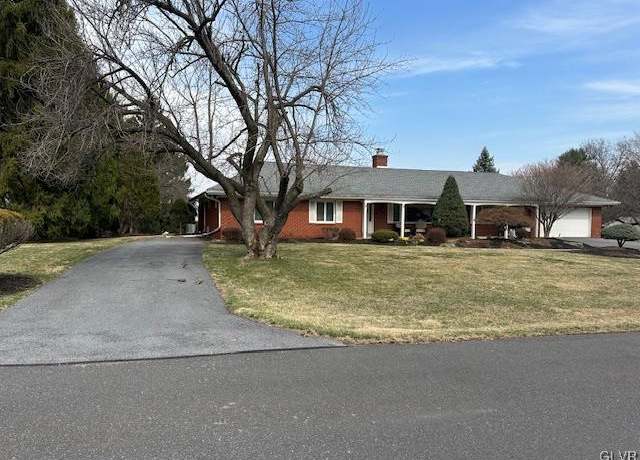 Property at 871 Robin Hood Dr, Salisbury Twp, PA 18103, 4 beds, 3.5 baths