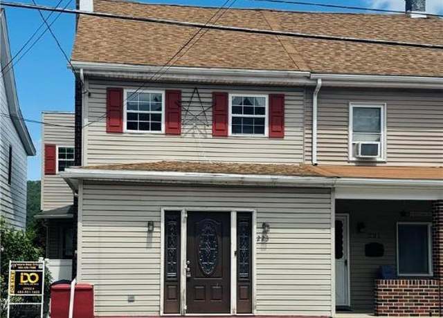 Property at 223 W Phillips St, Coaldale Boro, PA 18218, 3 beds, 1 bath