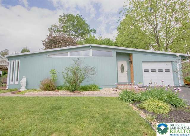 Property at 1115 N 38th St, South Whitehall Twp, PA 18104, 3 beds, 2 baths