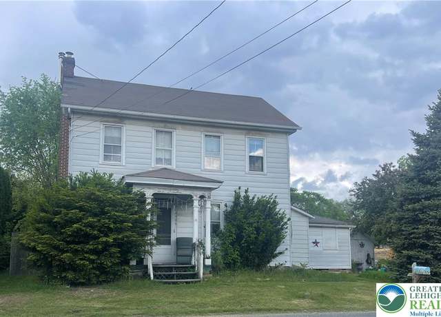 Property at 4586 W Mountain View Dr, Lehigh Twp, PA 18088, 3 beds, 1.5 baths