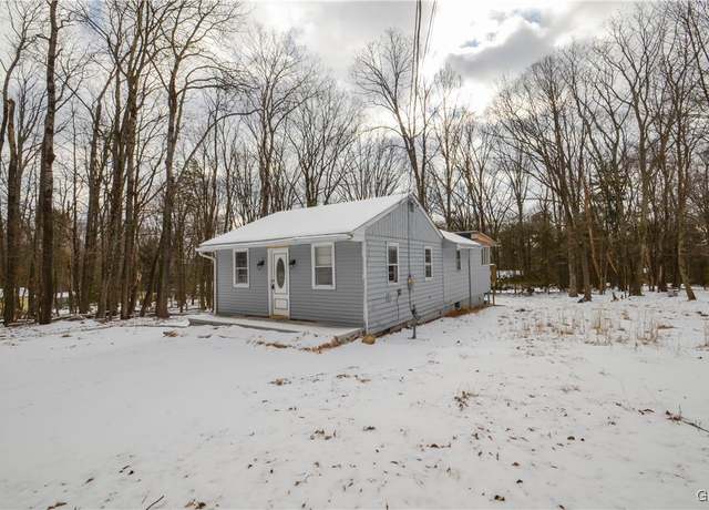 Property at 1108 Fir Rd, Chestnuthill Twp, PA 18330, 3 beds, 2 baths