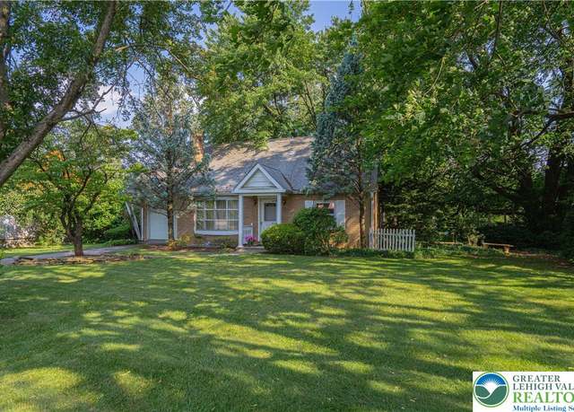 Property at 3344 Winchester Rd, Allentown City, PA 18104, 4 beds, 1.5 baths