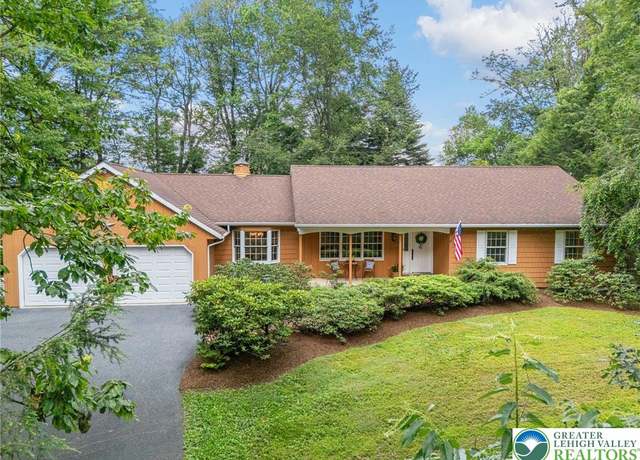 Property at 5721 Shady Ln, Bath, PA 18014, 3 beds, 2 baths