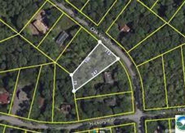 Property at 8 Oak View Ln, Coolbaugh Twp, PA 18466