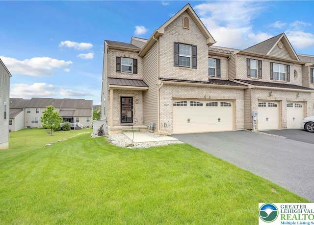 Property at 4487 Cottonwood Dr, Lower Nazareth Twp, PA 18064, 3 beds, 2 baths