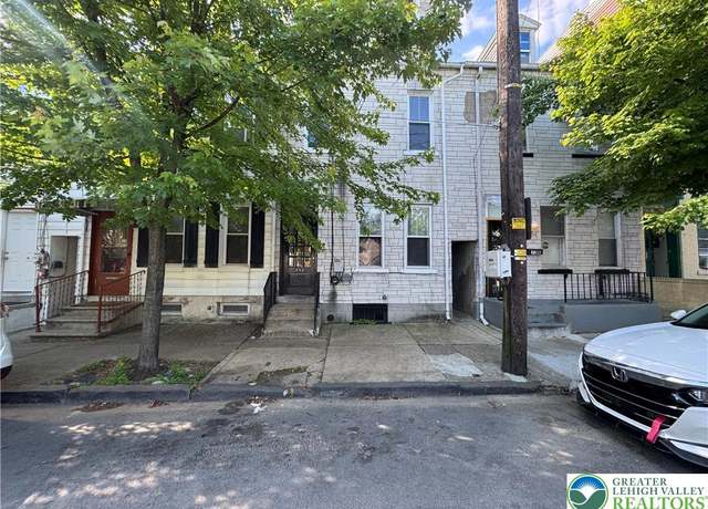Property at 734 W Gordon St, Allentown City, PA 18102, 3 beds, 3 baths