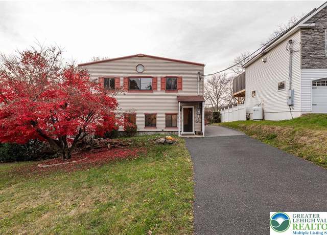 Property at 2107 3rd St, Bethlehem Twp, PA 18020, 5 beds, 3.5 baths