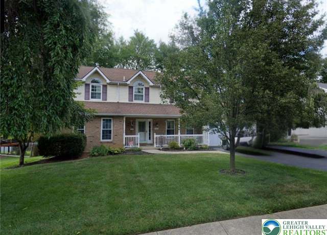 Property at 3919 Carter Rd, Bethlehem Twp, PA 18020, 4 beds, 3.5 baths