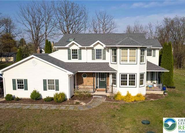 Property at 766 S Dogwood Rd, Lehigh Twp, PA 18088, 3 beds, 2.5 baths