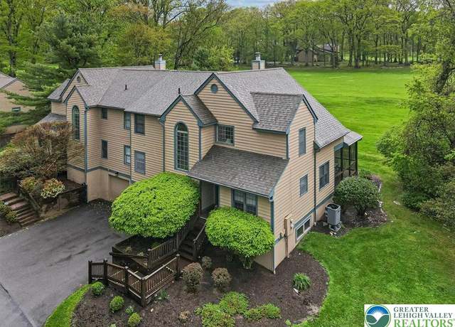Property at 2196 Oak Hill Dr, Barrett Twp, PA 18323, 3 beds, 2.5 baths