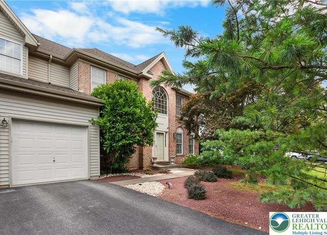 Property at 4204 Maria Ln, Bethlehem City, PA 18017, 4 beds, 2.5 baths