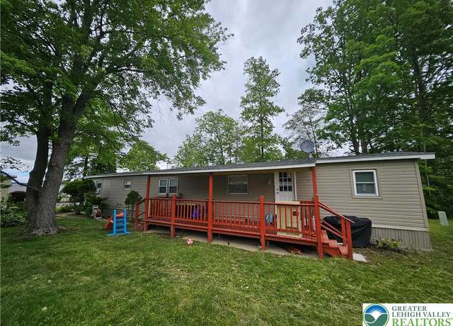Property at 250 Dogwood Dr, Richland Twp, PA 18951, 2 beds, 1 bath