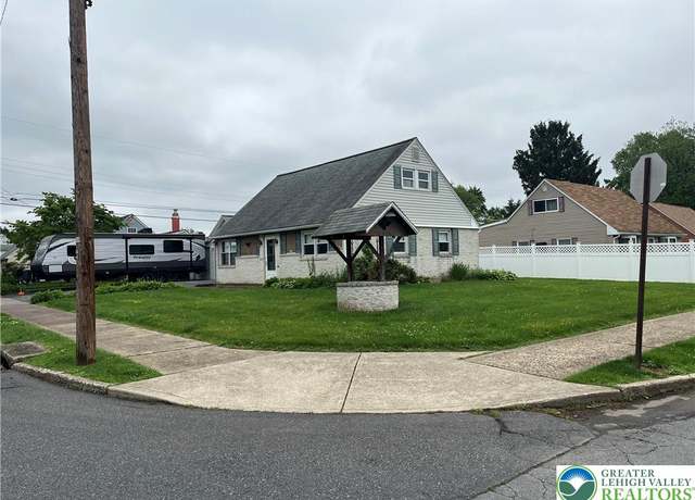 Property at 2115 Fireside Dr, Bethlehem City, PA 18018, 4 beds, 1 bath