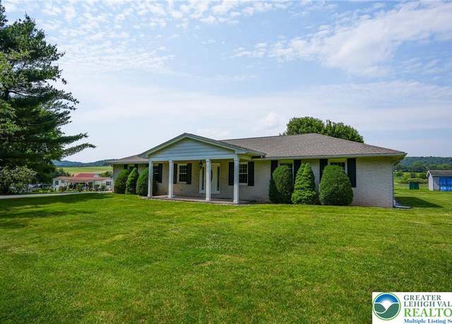 Property at 865 E Lizard Creek Rd, East Penn Twp, PA 18235, 3 beds, 2 baths