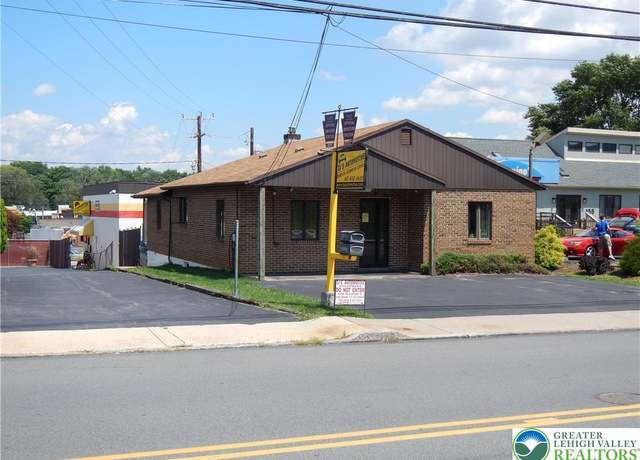 Property at 165 Mickley Rd, Whitehall Twp, PA 18052, 3 beds, 2.5 baths
