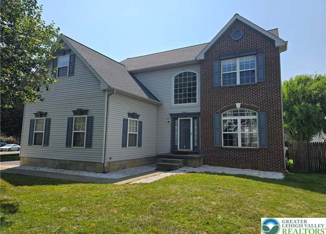 Property at 236 Lenape Trl, Upper Macungie Twp, PA 18104, 4 beds, 2.5 baths
