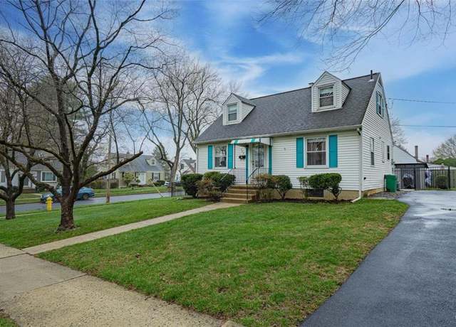 Property at 303 S Arch St, Allentown City, PA 18103, 3 beds, 2 baths
