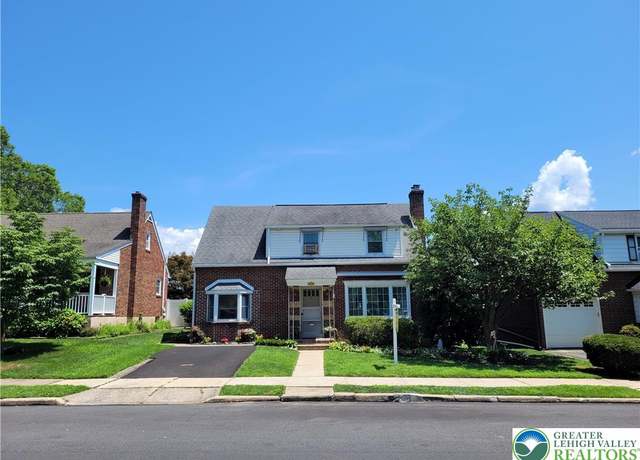 Property at 2130 Worthington Ave, Bethlehem City, PA 18017, 4 beds, 2 baths