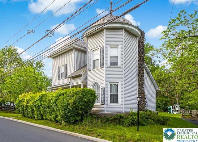Property at 707 Alpha Rd, Wind Gap Boro, PA 18091, 3 beds, 1 bath